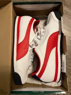 Puma Roma Basic Sneakers Men's 8.5 White High Risk Red Peacoat Retro Shoes NIB